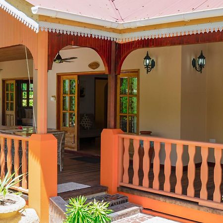 Casa De Leela Self Catering Guest House La Digue Dış mekan fotoğraf