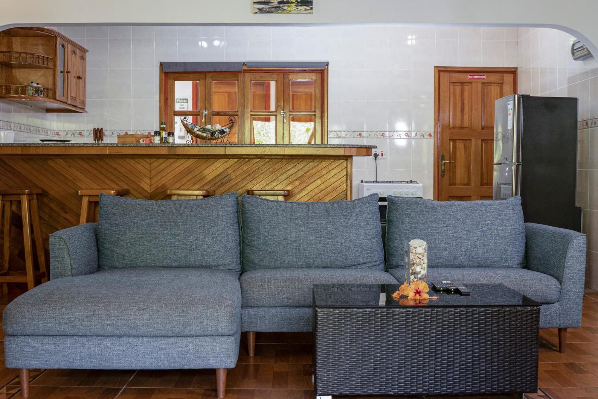 Casa De Leela Self Catering Guest House La Digue Dış mekan fotoğraf
